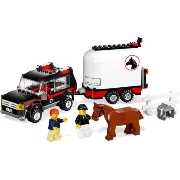 4WD with Horse Trailer